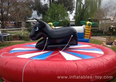 위락 공원 팽창식 매트리스를 가진 팽창식 스포츠 게임 거대한 기계적인 로디오 Bull