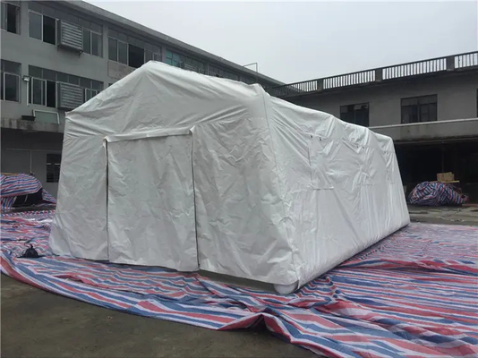 피난처 주문 제작된 크기를 위한 부풀게할 수 있는 응급 치료 텐트를 야영시키는 밀폐 백색