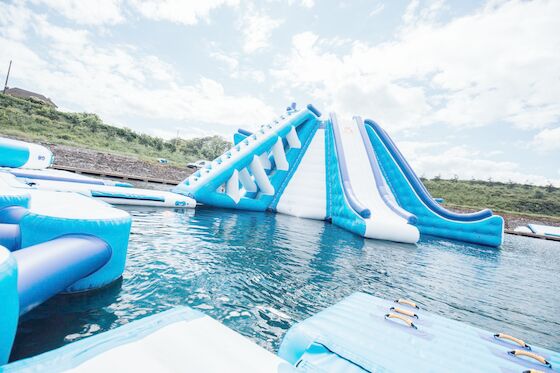 호텔 수영장을 위한 0.9 밀리미터 PVC 방수 시트 부풀게할 수 있는 플로팅 워터 파크 게임