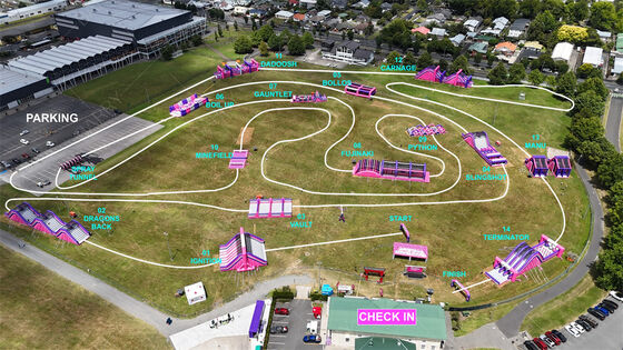 NL 대형 붓기 장애물 경주 붓기 5K 장애물 달리기 경주