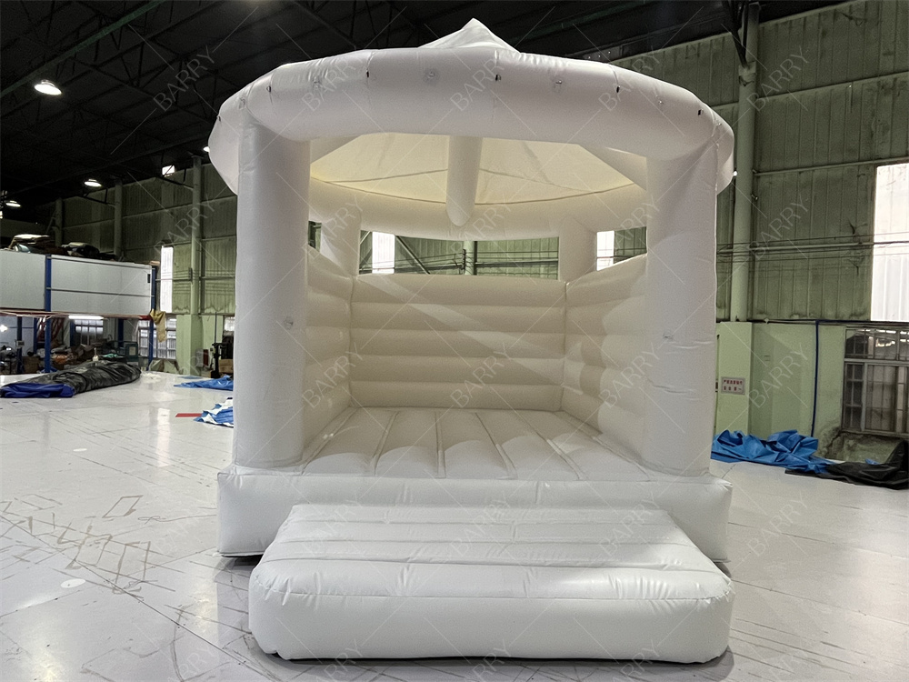 5x4.5x4.5m 흰색 실내 펌플 펌퍼