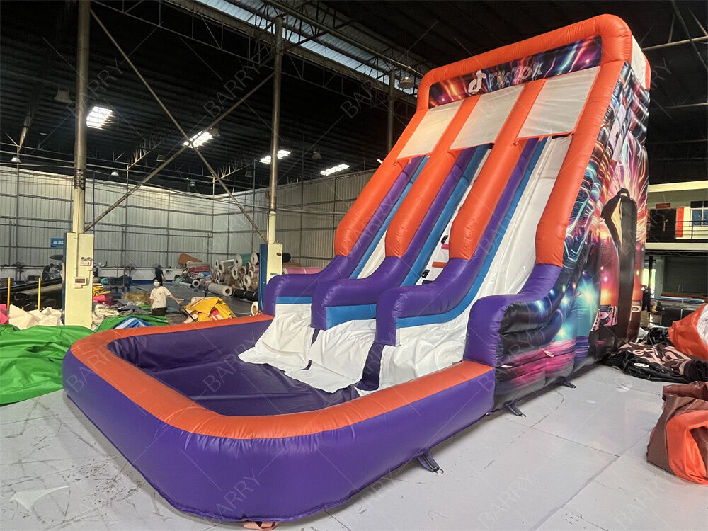 상업용 이중 레인 에어바운스 슬라이드 (풀 포함), 트렌디한 네온/틱톡 테마 건식/습식 슬라이드 (파티 대여 및 이벤트 키즈 플레이 시스템용)