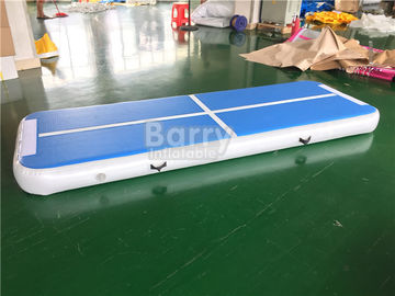 체조를 위한 주문을 받아서 만들어진 크기 3x1x0.2m 팽창식 공기 부상 궤도 체육관 매트